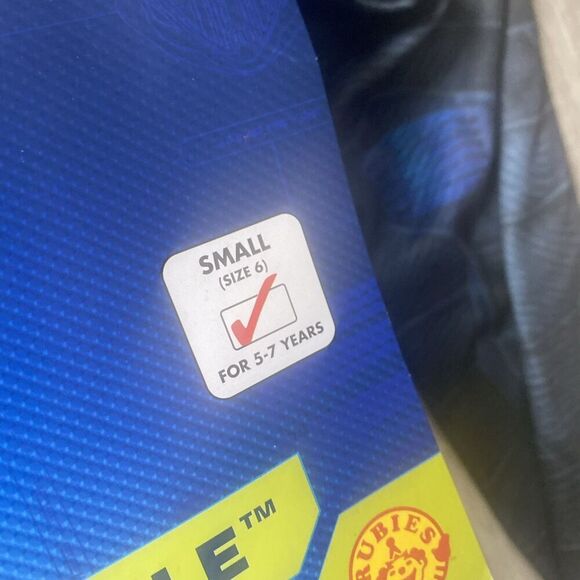 Kids' DC Comics Blue Beetle Halloween Costume Jumpsuit with Mask Small 6 - Picture 3 of 5